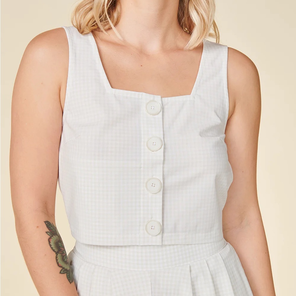 WAYRE Button Front Tank